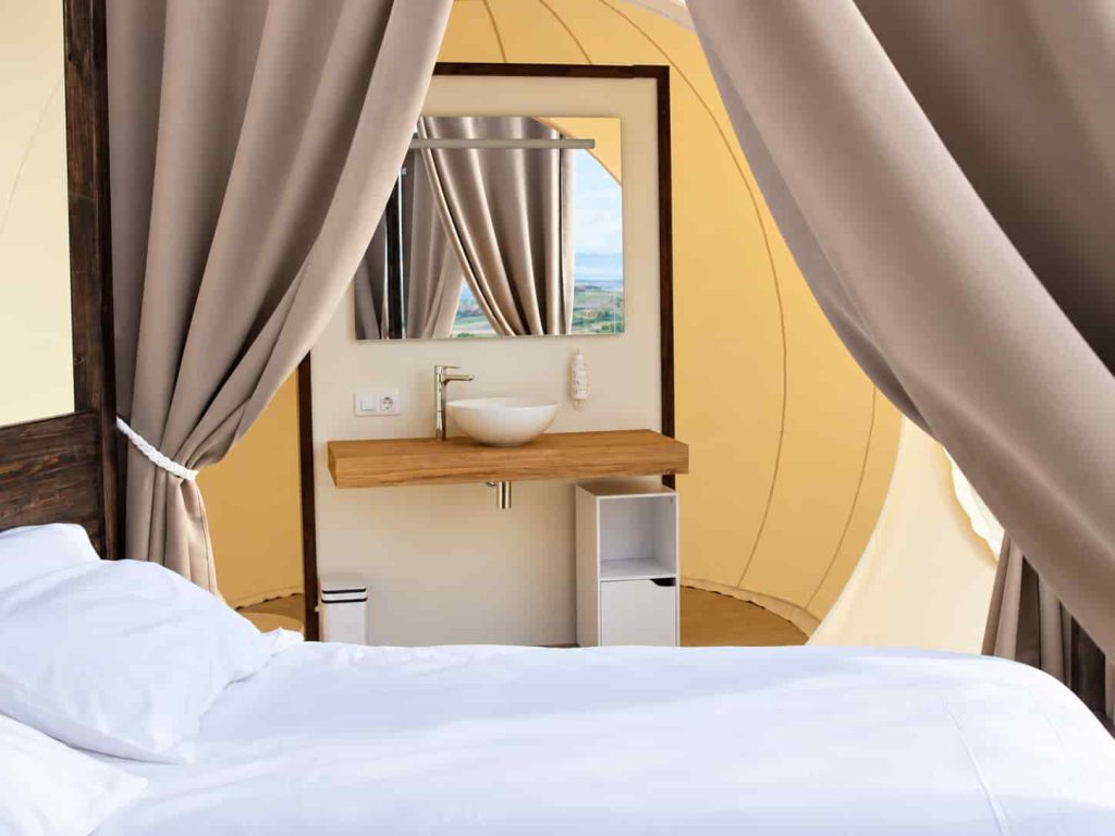 baño-suite-wine-bubble